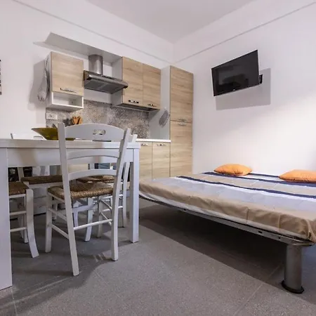דירה Casa Castro רופאנו